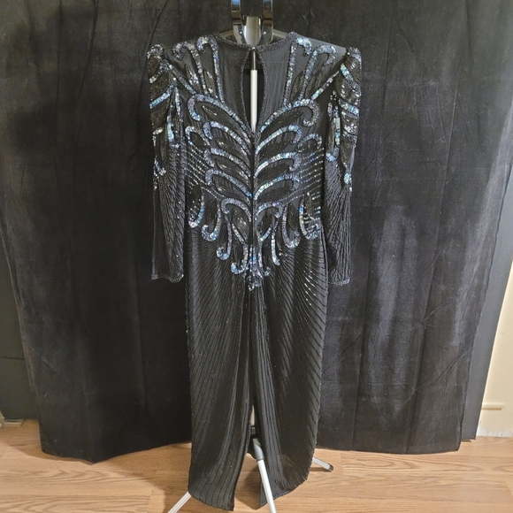 Stunning Vintage Black Sequined and Beaded Dress from Scala - Picture 6 of 16
